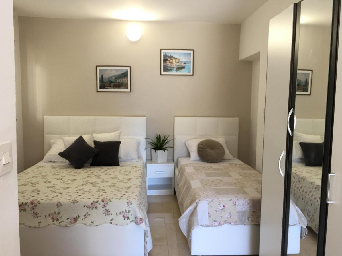 Apartment Vesna Подаца Екстериор снимка