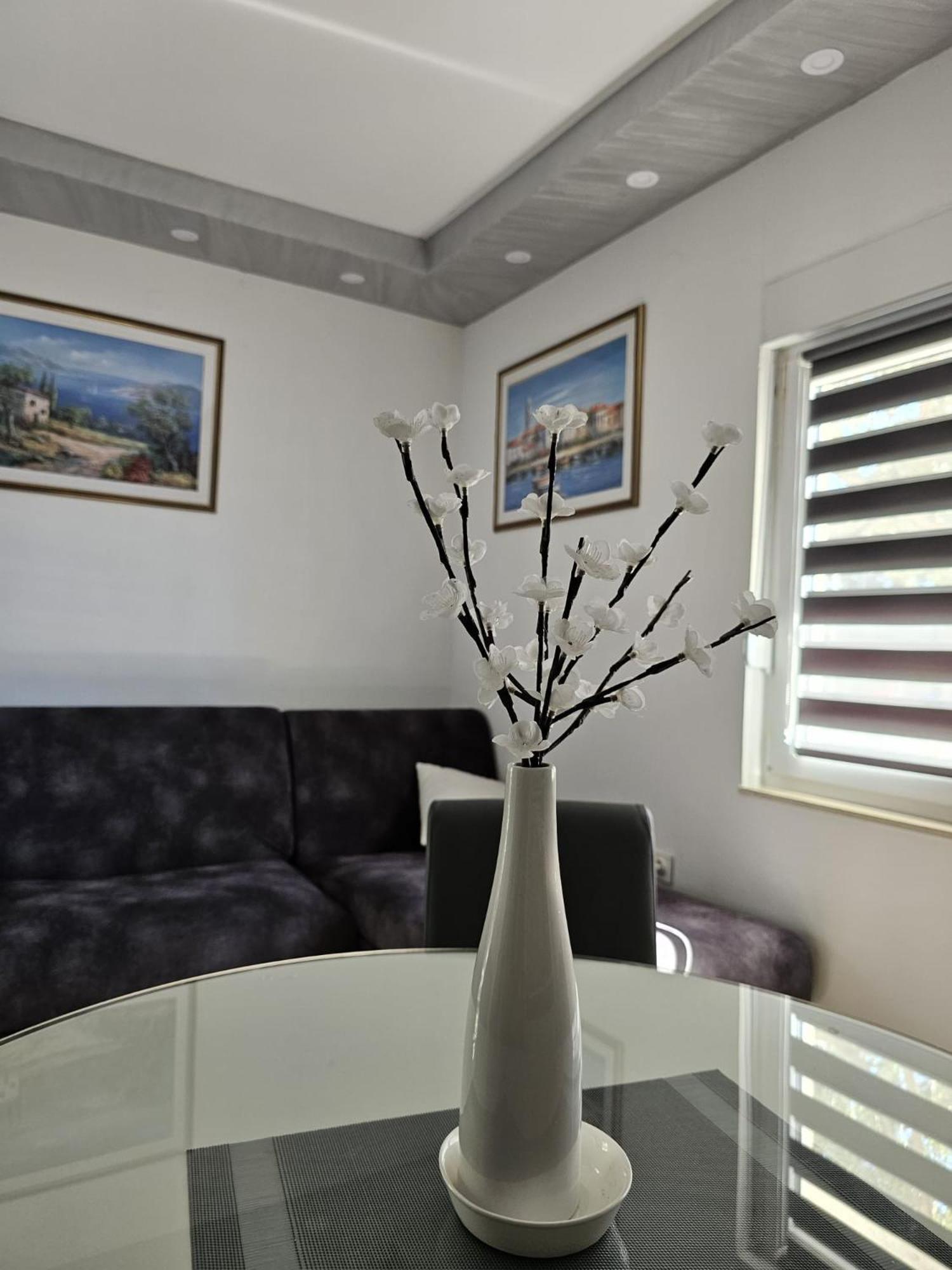 Apartment Vesna Подаца Екстериор снимка
