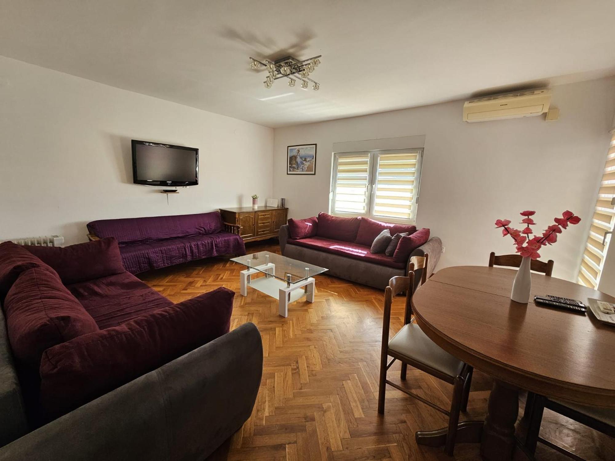 Apartment Vesna Подаца Екстериор снимка