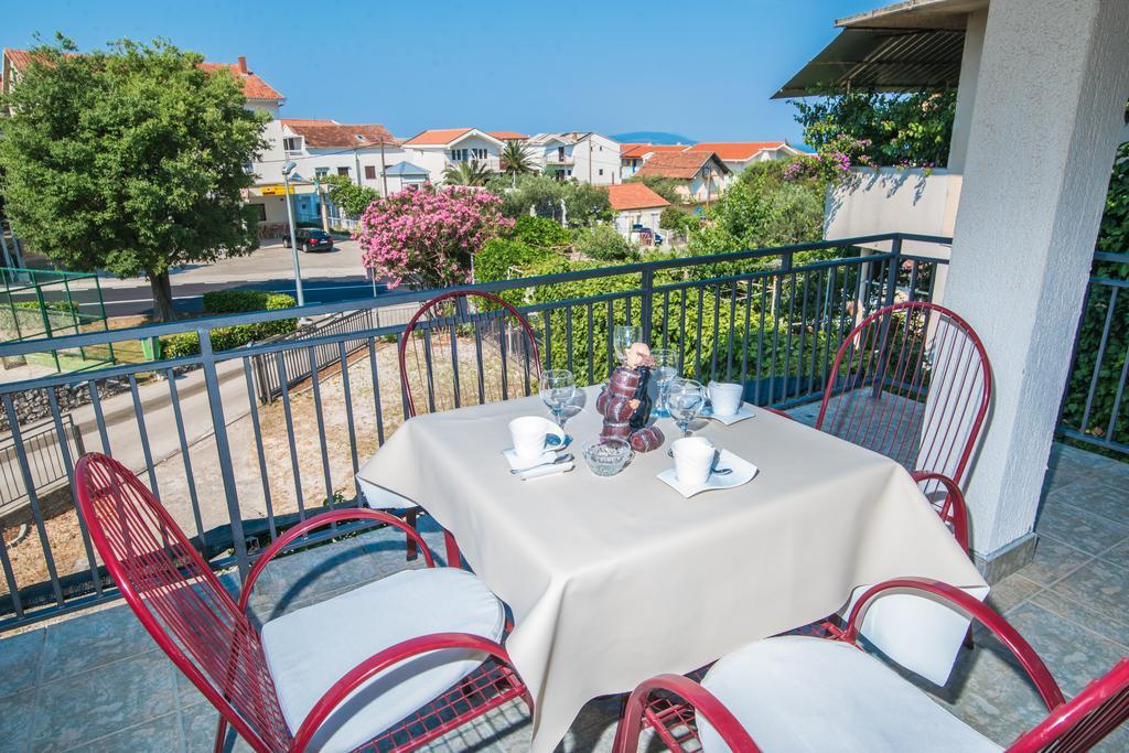 Apartment Vesna Подаца Екстериор снимка